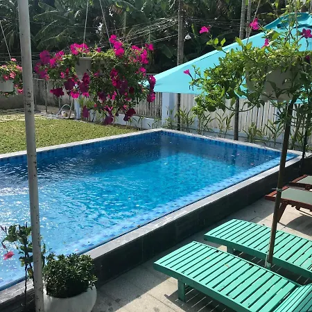 The Moon River Homestay & Villa